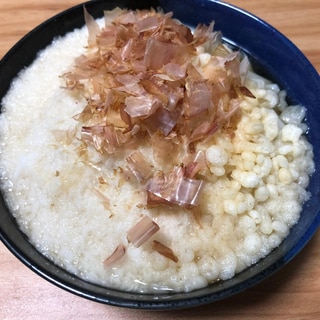 出汁の効いた長芋とろろのぶっかけうどん